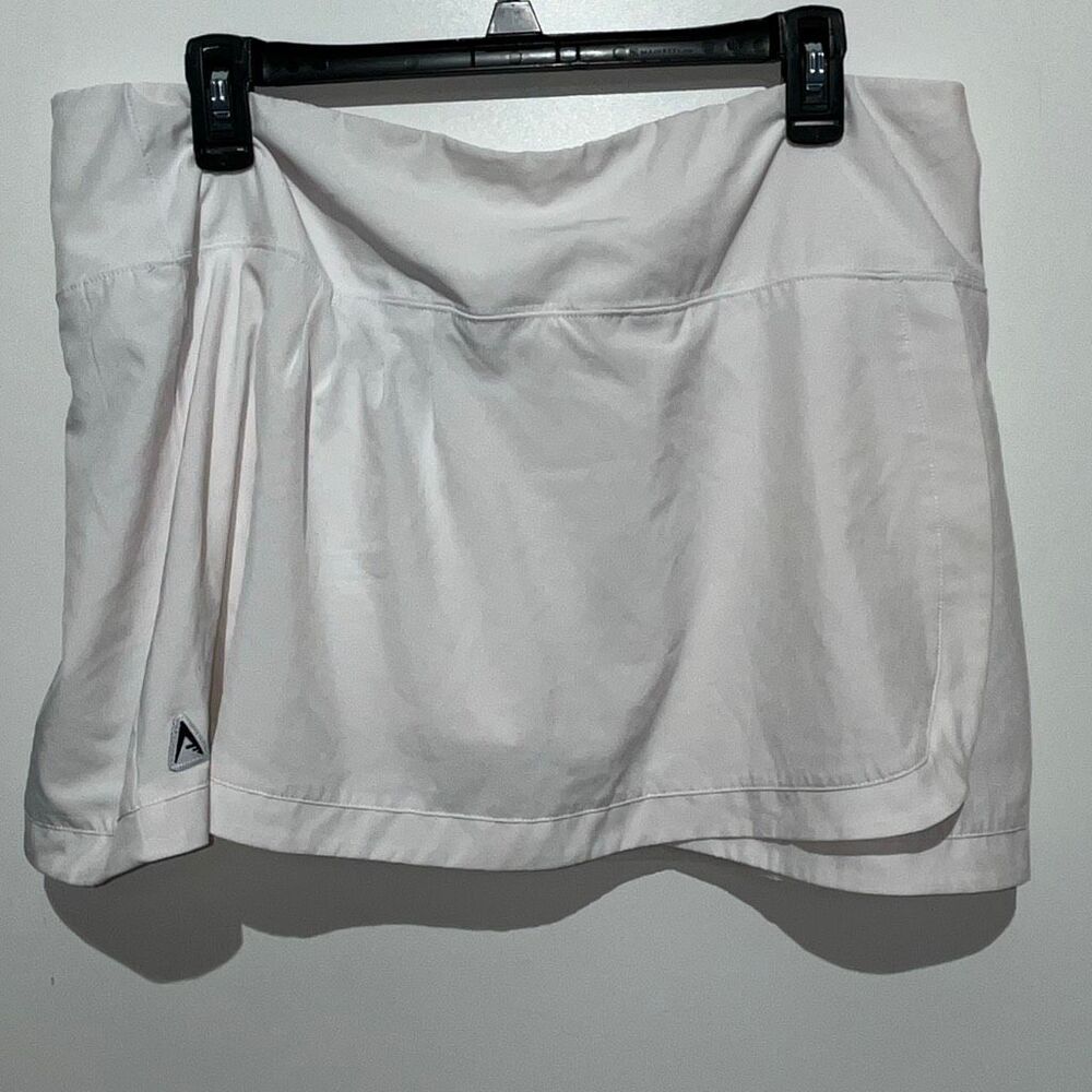 Antigua Women's White Desert Dry‎ Xtra-Lite Stretch Pull On Golf Skort Size XL